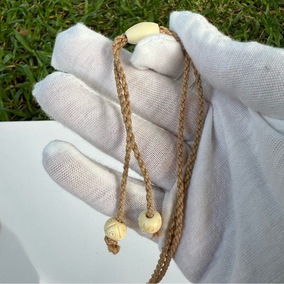 Tahitian Mother of Pearl Turtle Hairclip & Necklaces Set 3 Pieces - Picture 9 of 12